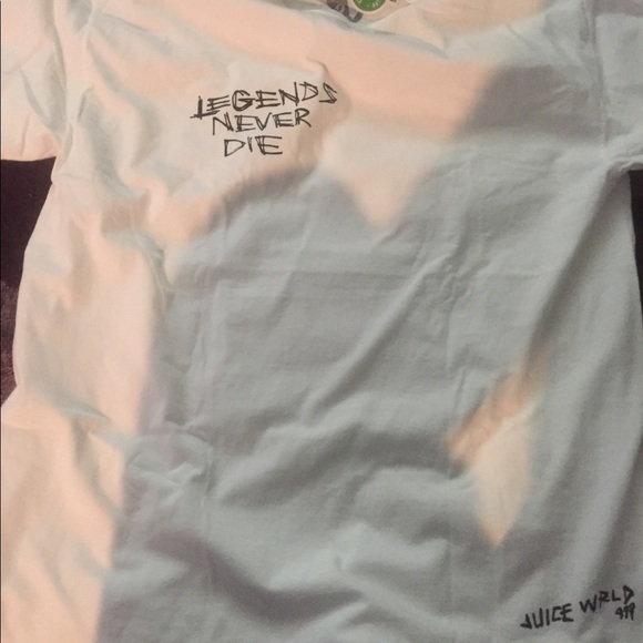 Vlone - Picture 2 of 2